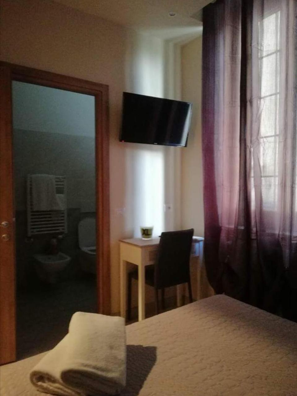 Albergo Torino Альбенга Экстерьер фото
